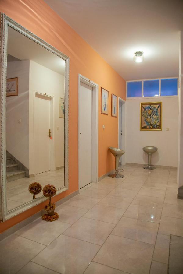 Royal Rooms Novalja Εξωτερικό φωτογραφία