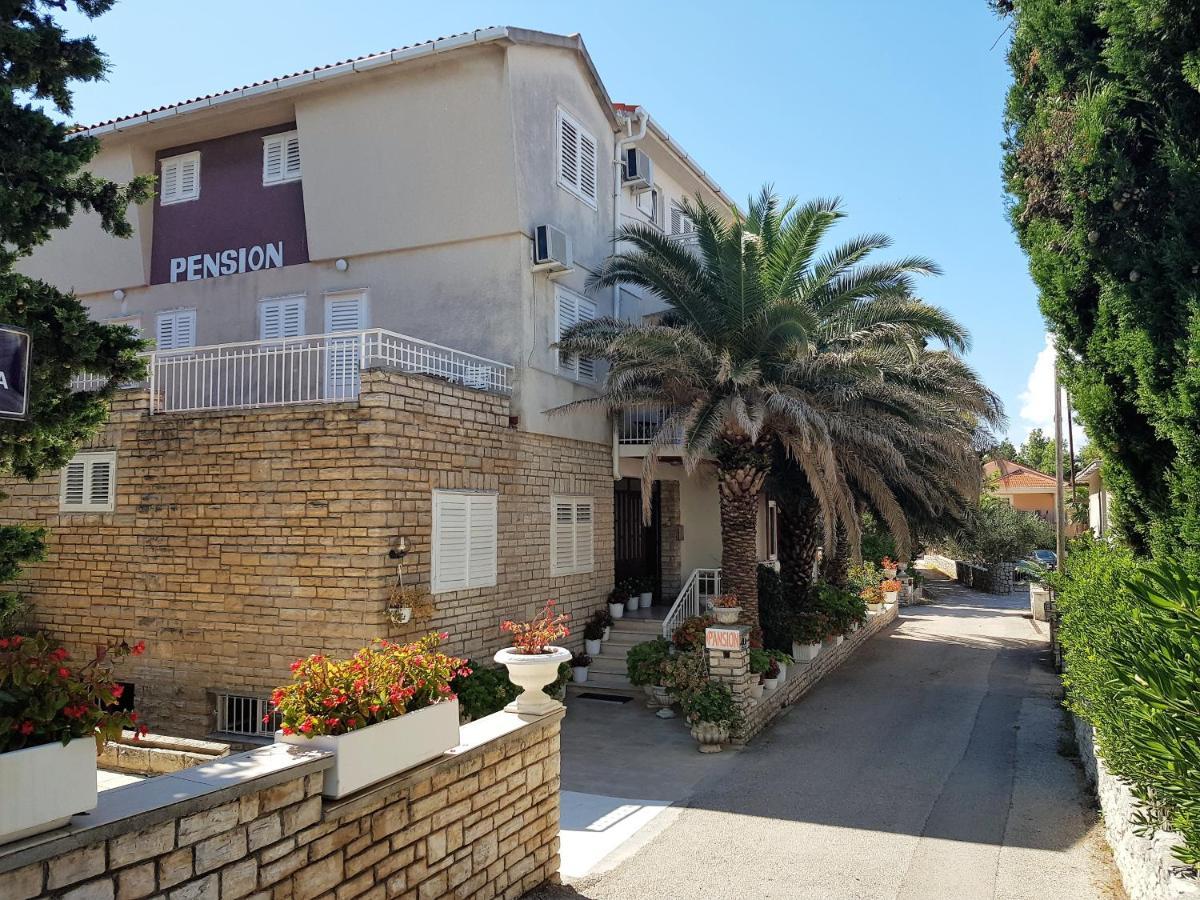 Royal Rooms Novalja Εξωτερικό φωτογραφία