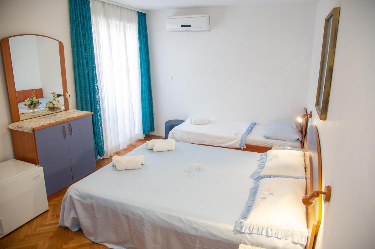 Royal Rooms Novalja Εξωτερικό φωτογραφία