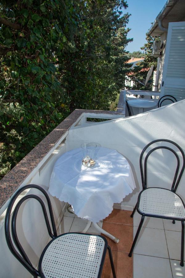 Royal Rooms Novalja Εξωτερικό φωτογραφία
