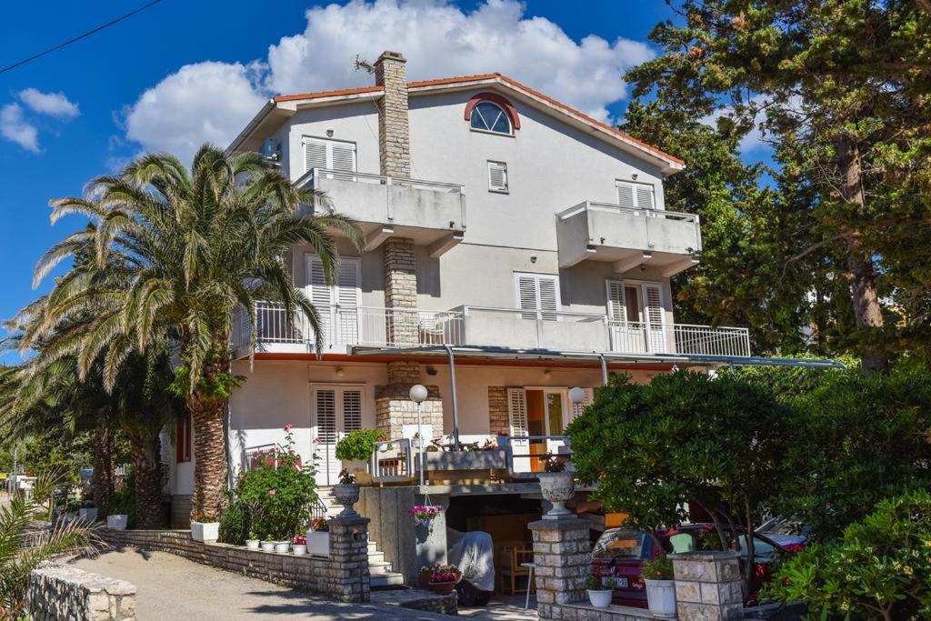 Royal Rooms Novalja Εξωτερικό φωτογραφία
