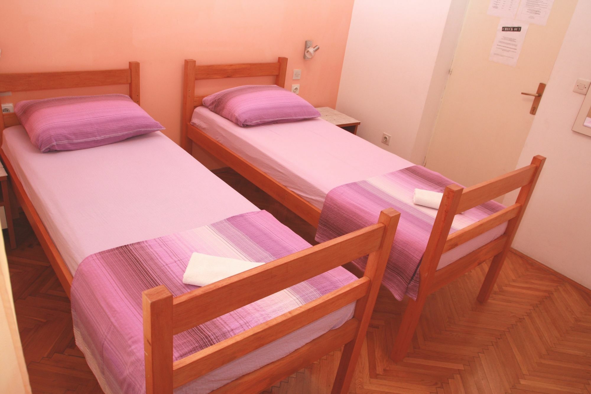 Royal Rooms Novalja Εξωτερικό φωτογραφία